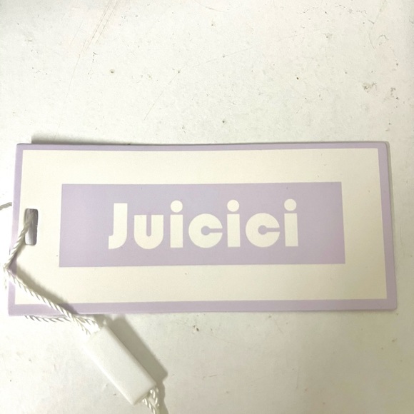 Juicici Top/Contrast Color Irregular Two-Piece Set - Picture 8 of 8